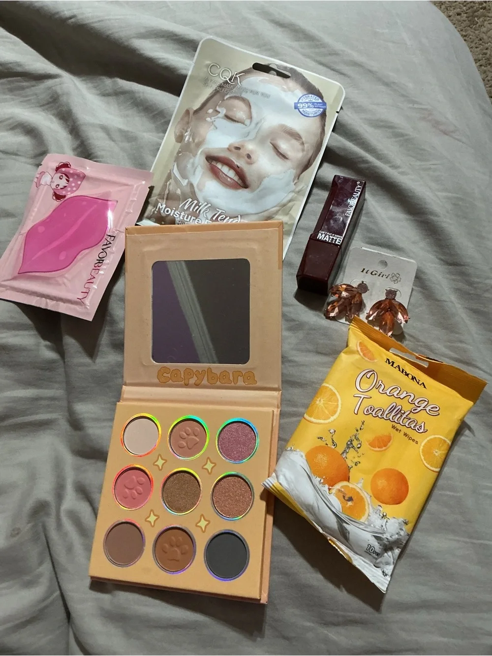 Capybara Eyeshadow Palette make up set
